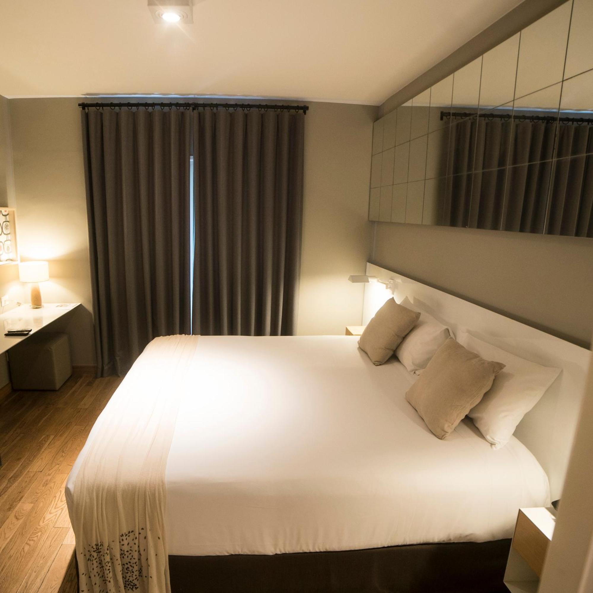 Hotel Arenales Buenos Aires Exterior photo